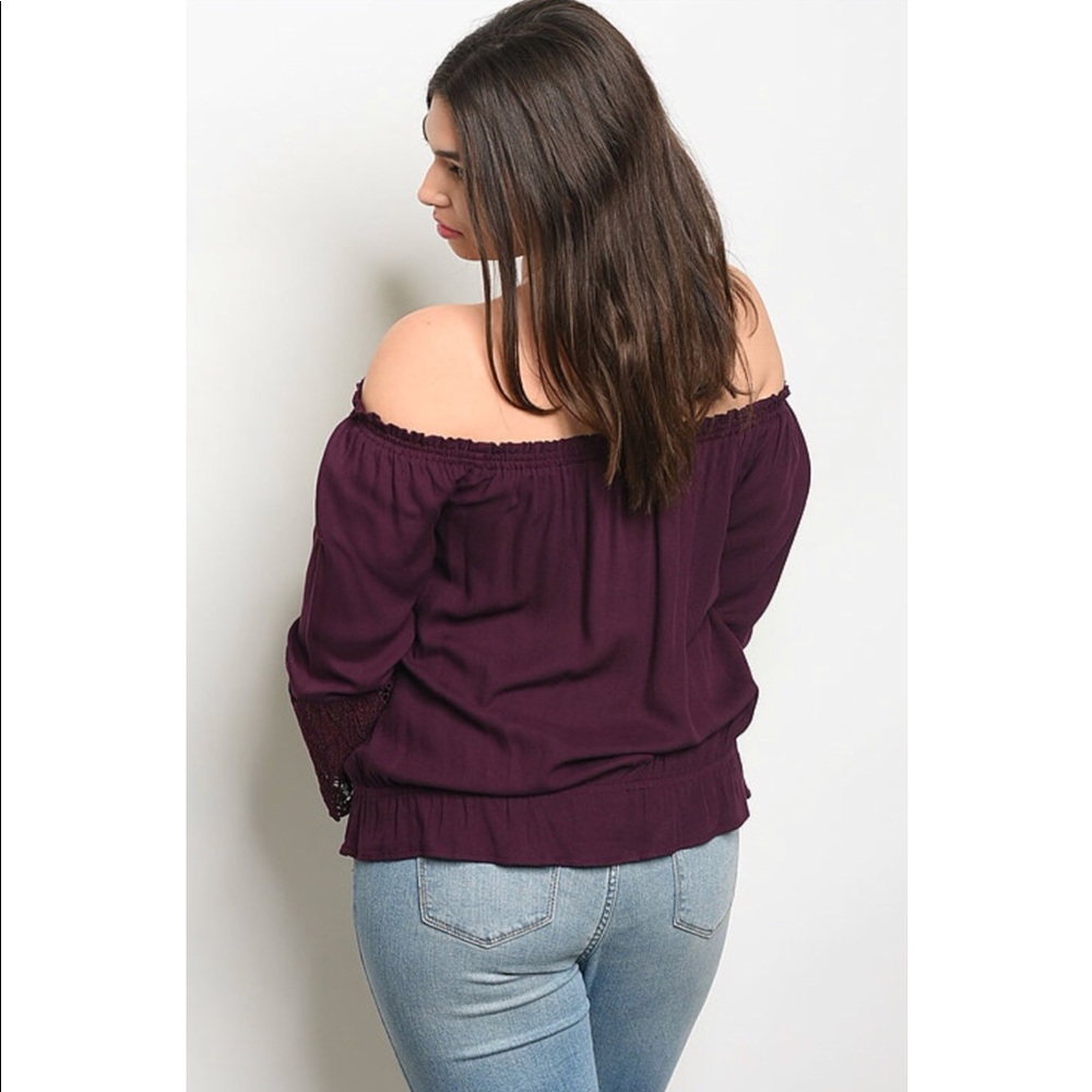 Curvy Collection Plum Off The Shoulder Top - Picture 2 of 3